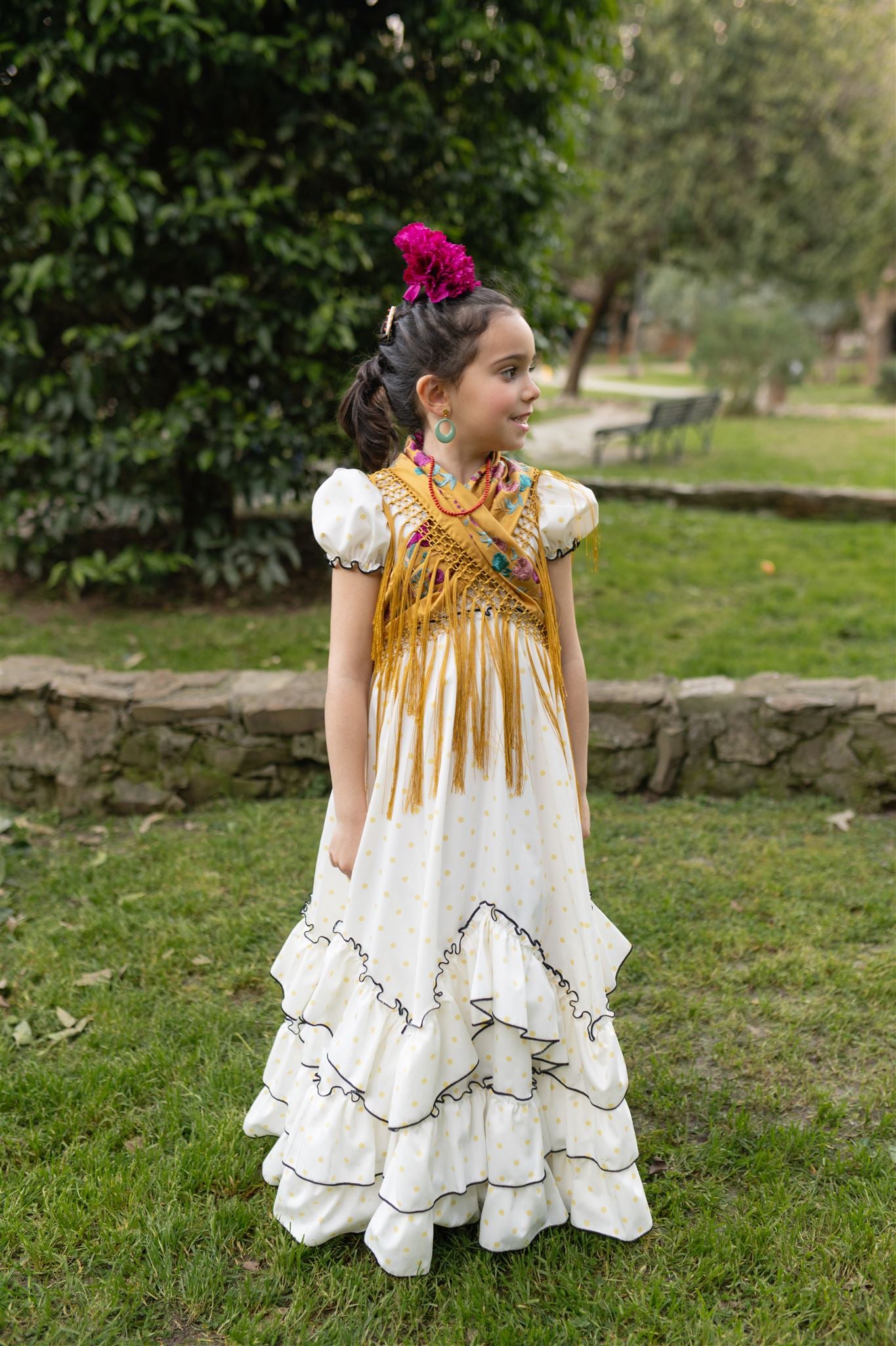 TRAJE DE FLAMENCA LUCIA (Blanco-mostaza)