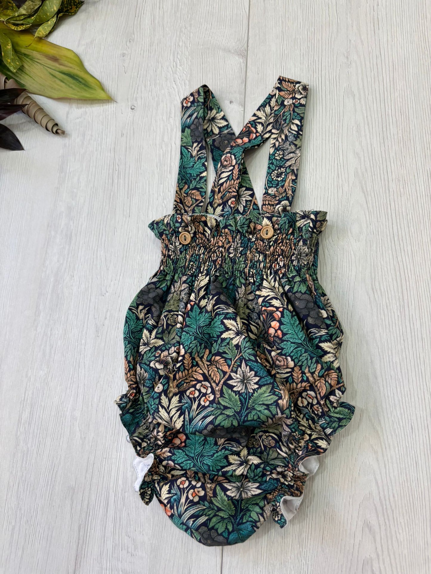 Braguita de tirantes Iroko