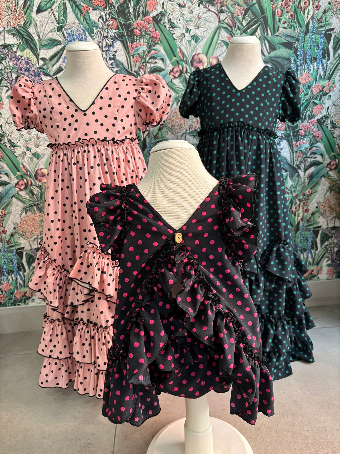 JESUSITO FLAMENCA MARIFE (NEGRO/FUCSIA)