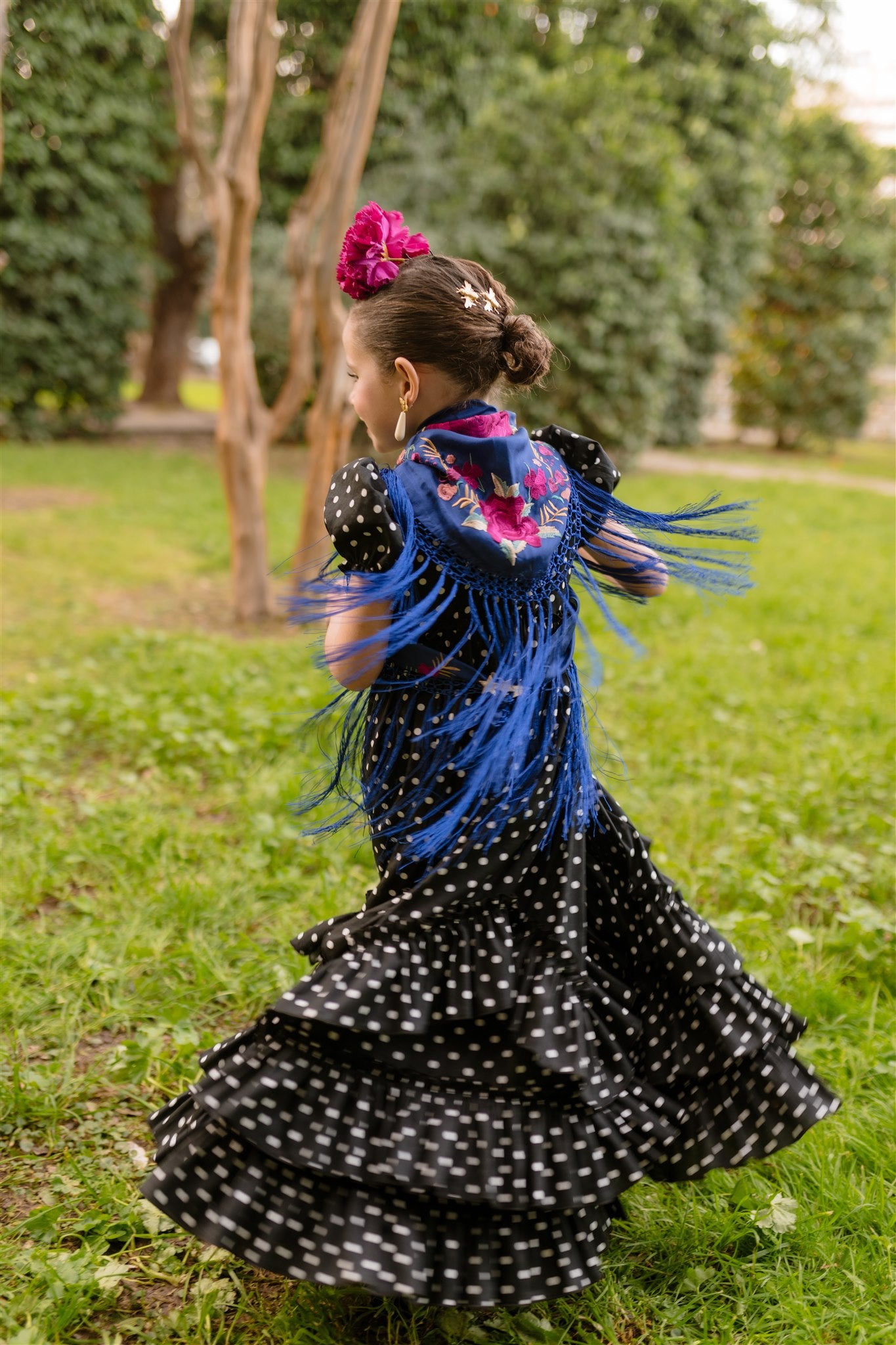 TRAJE DE FLAMENCA CARMEN (NEGRO/BLANCO)